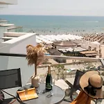 Maddy's Beachfront In Infinity Pool&spa *