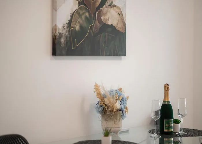 Maddy's Beachfront In Infinity Pool&spa