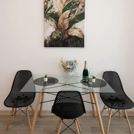 Maddy's Beachfront In Infinity Pool&spa